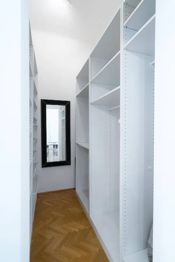 Apartment Vienna Residence, Volkstheater - Parliament